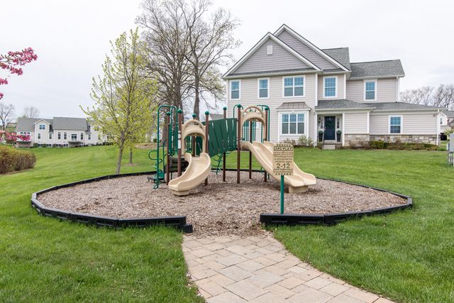 2544 Oxford Circle, Ann Arbor, MI 48103