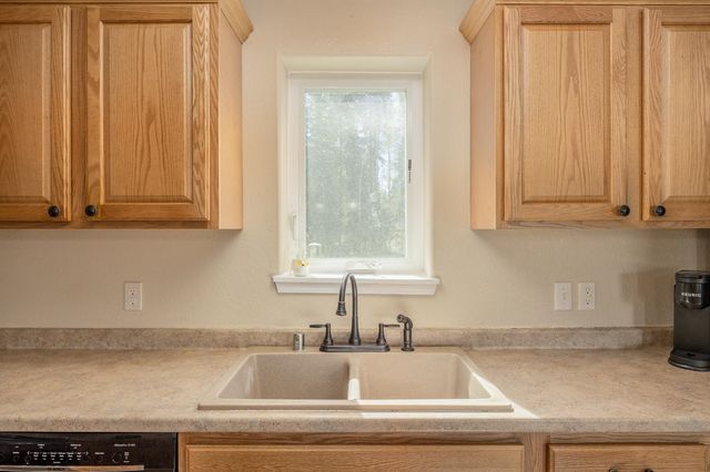 2375 LINDSBORG DRIVE, North Pole, AK 99705