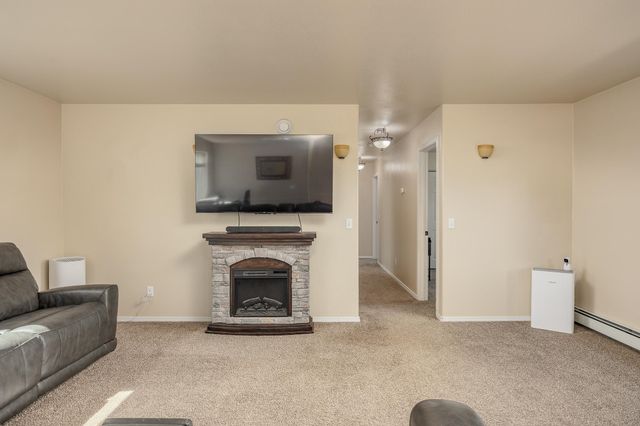 2375 LINDSBORG DRIVE, North Pole, AK 99705