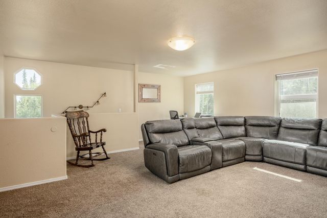 2375 LINDSBORG DRIVE, North Pole, AK 99705