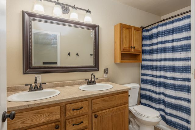 2375 LINDSBORG DRIVE, North Pole, AK 99705