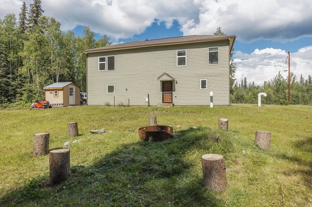 2375 LINDSBORG DRIVE, North Pole, AK 99705