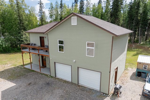 2375 LINDSBORG DRIVE, North Pole, AK 99705