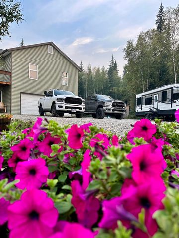 2375 LINDSBORG DRIVE, North Pole, AK 99705