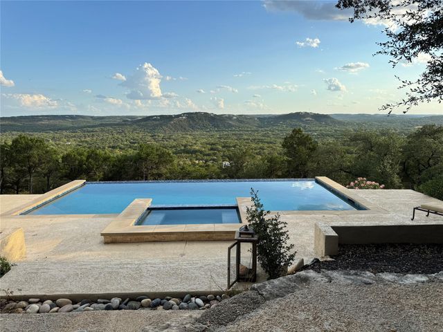 640 Casey LN, Wimberley, TX 78676
