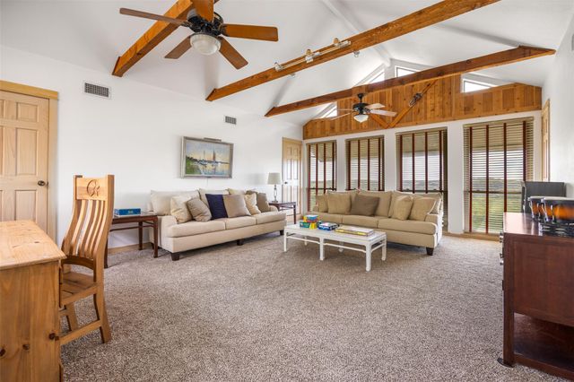 640 Casey LN, Wimberley, TX 78676