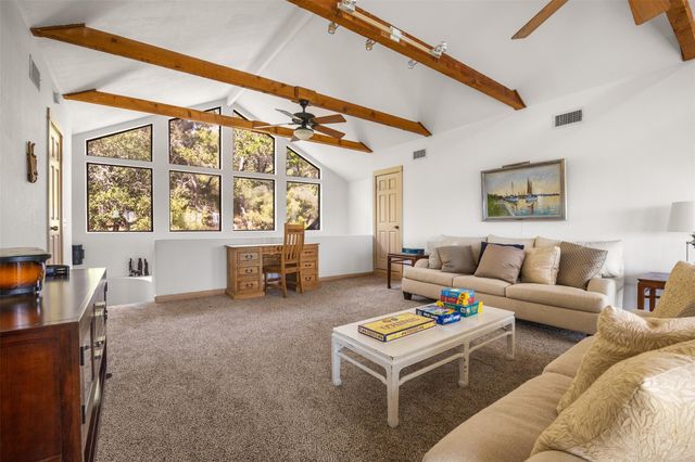 640 Casey LN, Wimberley, TX 78676