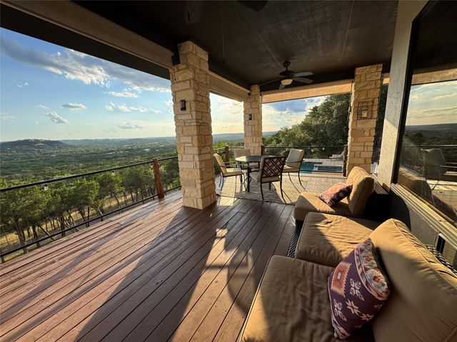 640 Casey LN, Wimberley, TX 78676