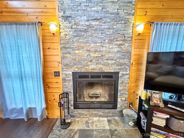 33473 Hwy 82, Cookson, OK 74427