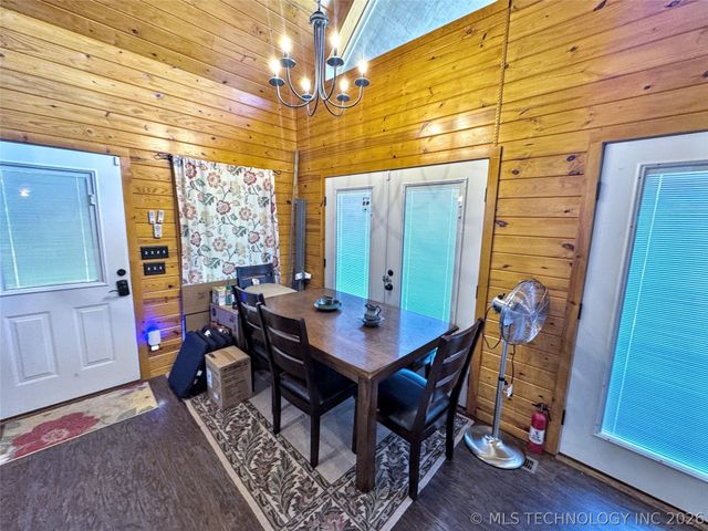 33473 Hwy 82, Cookson, OK 74427