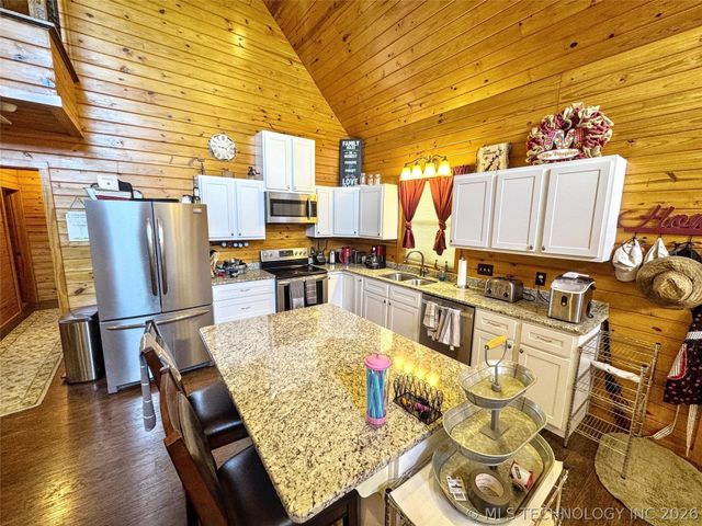 33473 Hwy 82, Cookson, OK 74427