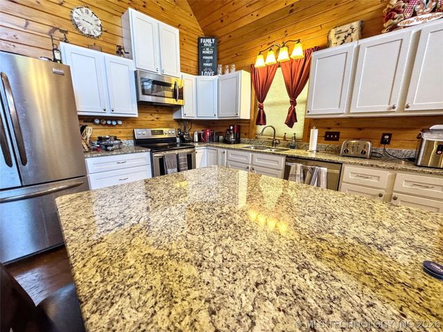 33473 Hwy 82, Cookson, OK 74427