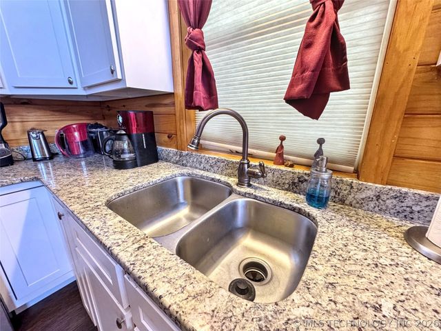 33473 Hwy 82, Cookson, OK 74427