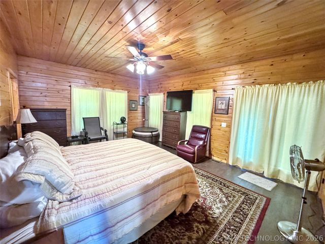 33473 Hwy 82, Cookson, OK 74427