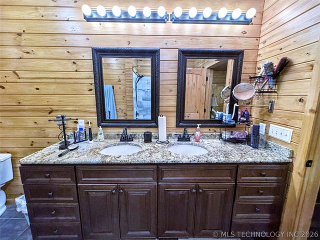 33473 Hwy 82, Cookson, OK 74427