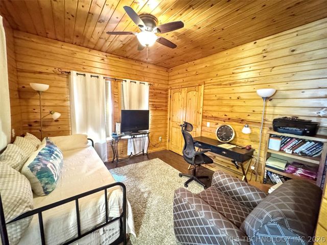 33473 Hwy 82, Cookson, OK 74427