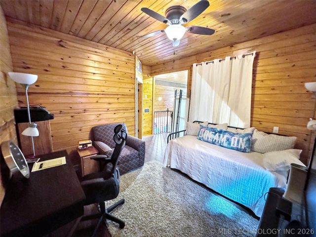 33473 Hwy 82, Cookson, OK 74427