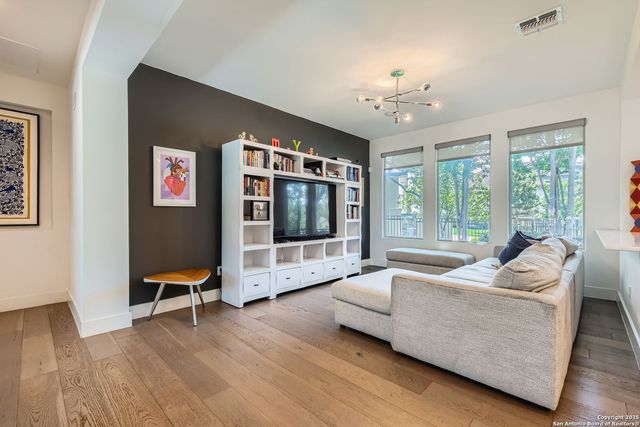 7 Saxby, San Antonio, TX 78257