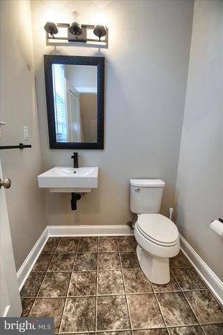 39 N MITCHELL AVE, Lansdale, PA 19446