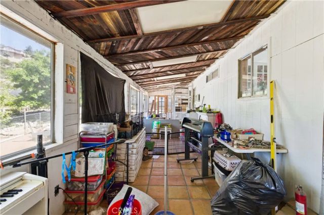 14971 Sunnydale, Lake Hughes, CA 93532