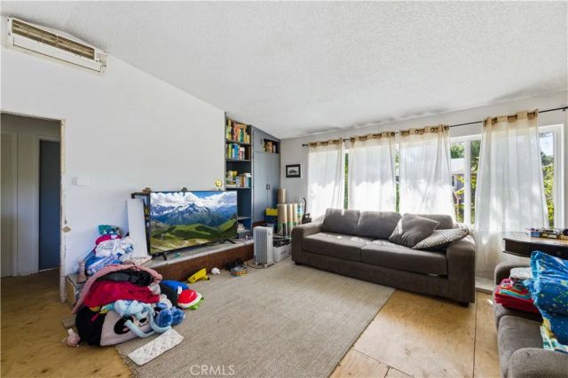 14971 Sunnydale, Lake Hughes, CA 93532