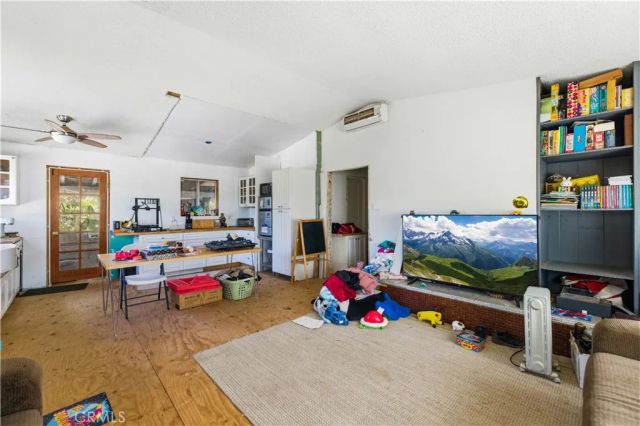 14971 Sunnydale, Lake Hughes, CA 93532