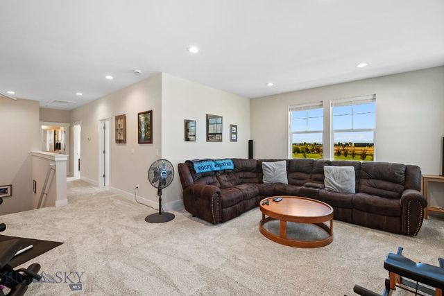 1604 Kit Carson Circle, Belgrade, MT 59714