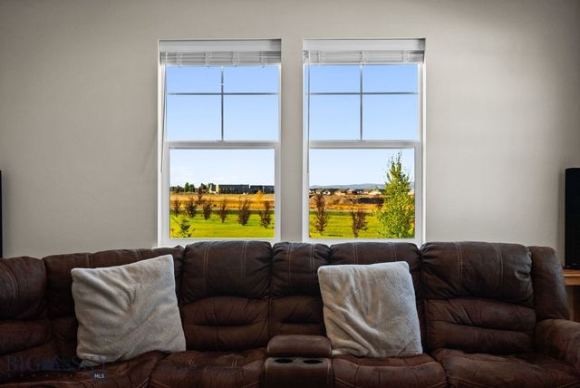 1604 Kit Carson Circle, Belgrade, MT 59714