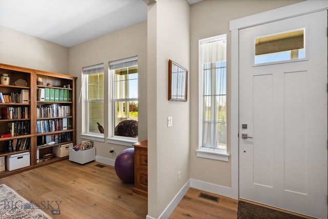 1604 Kit Carson Circle, Belgrade, MT 59714