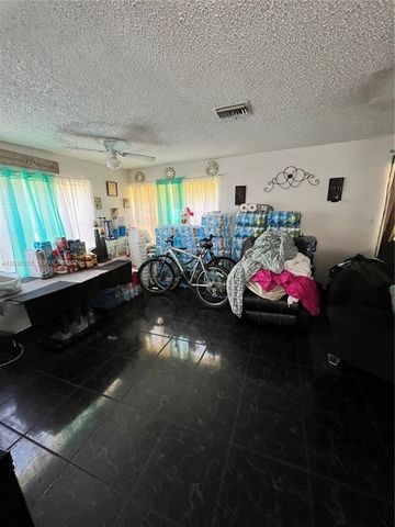 5652 Parke Ave, West Palm Beach, FL 33407
