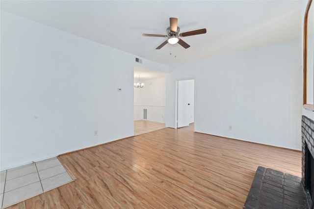 9707 Richmond Avenue 49, Houston, TX 77042