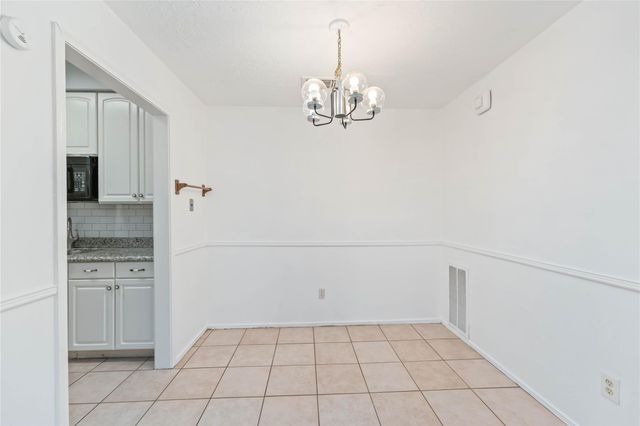 9707 Richmond Avenue 49, Houston, TX 77042