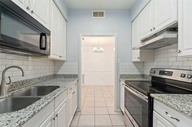 9707 Richmond Avenue 49, Houston, TX 77042