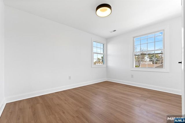 101 Bayberry Lane, Willingboro, NJ 08046