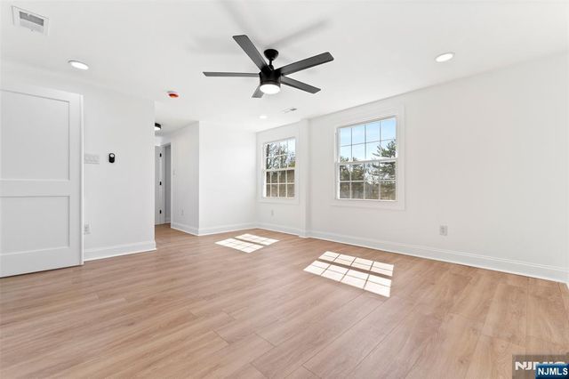 101 Bayberry Lane, Willingboro, NJ 08046