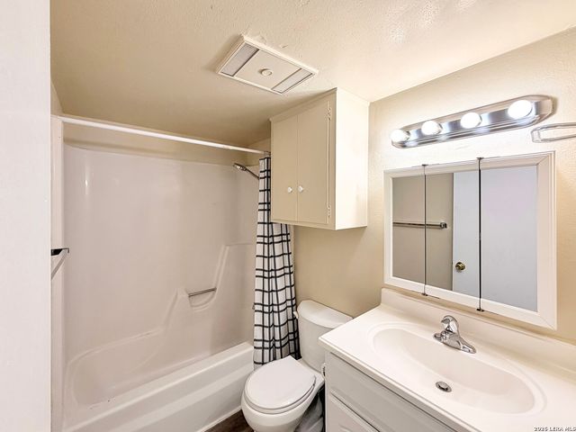 6612 SPRING MANOR, San Antonio, TX 78249