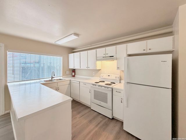 6612 SPRING MANOR, San Antonio, TX 78249