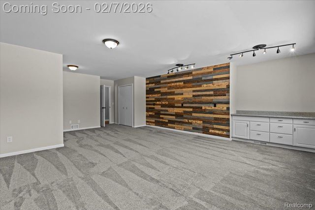 411 Rush Lake Road, Putnam Township, MI 48169