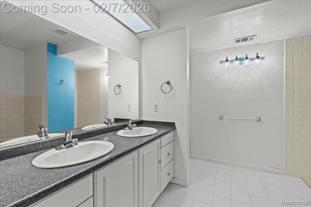 411 Rush Lake Road, Putnam Township, MI 48169