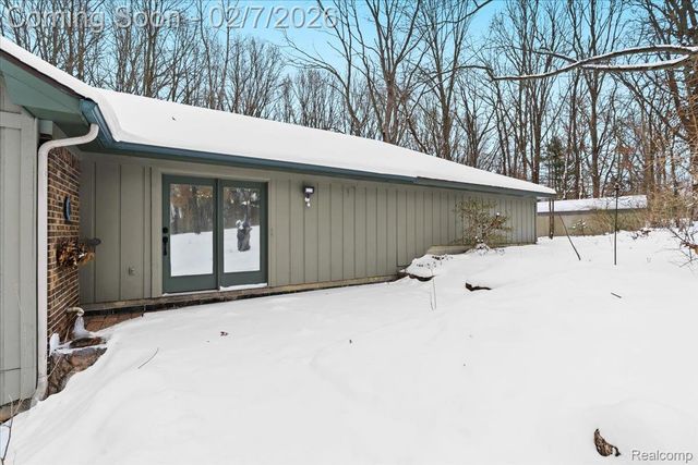 411 Rush Lake Road, Putnam Township, MI 48169