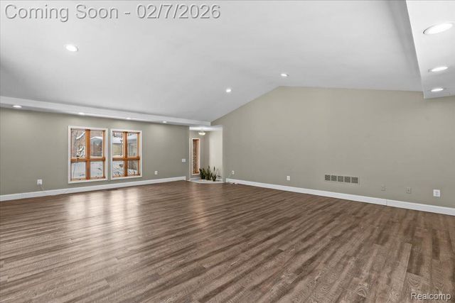 411 Rush Lake Road, Putnam Township, MI 48169