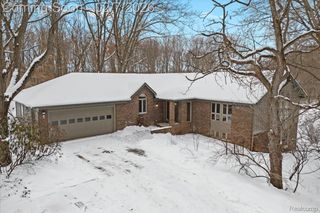 411 Rush Lake Road, Putnam Township, MI 48169