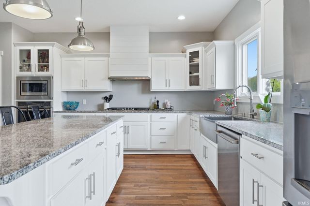 13606 Paperbark Trail, Fort Wayne, IN 46814