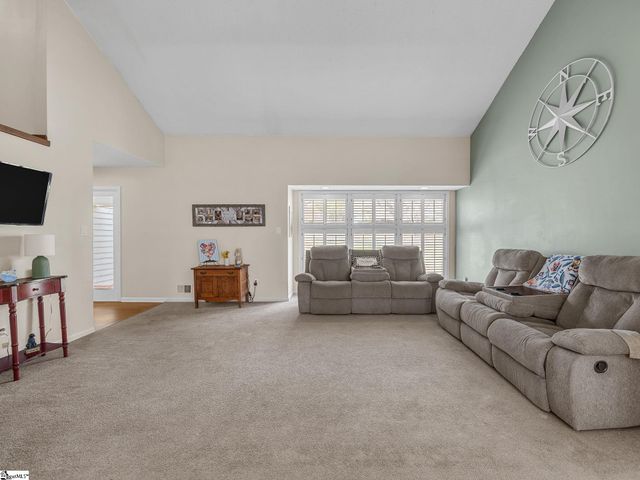 131 Riveredge Drive, Moore, SC 29369