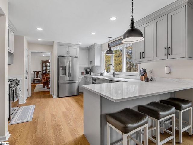 131 Riveredge Drive, Moore, SC 29369