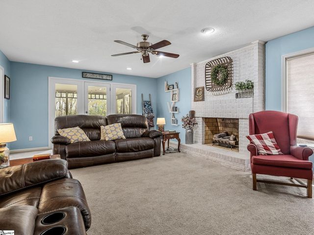 131 Riveredge Drive, Moore, SC 29369