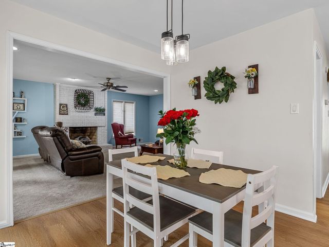 131 Riveredge Drive, Moore, SC 29369