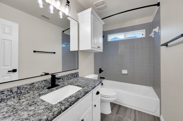 1611 Montelena Avenue, Kennedale, TX 76060