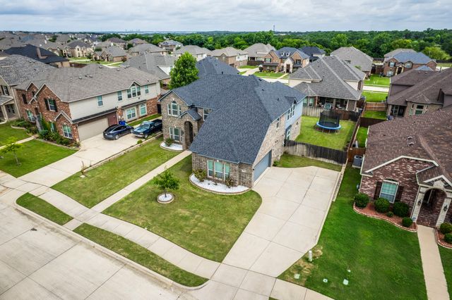 1611 Montelena Avenue, Kennedale, TX 76060