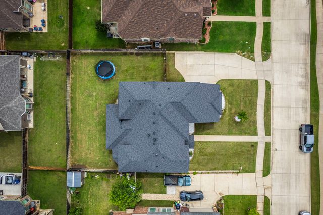 1611 Montelena Avenue, Kennedale, TX 76060